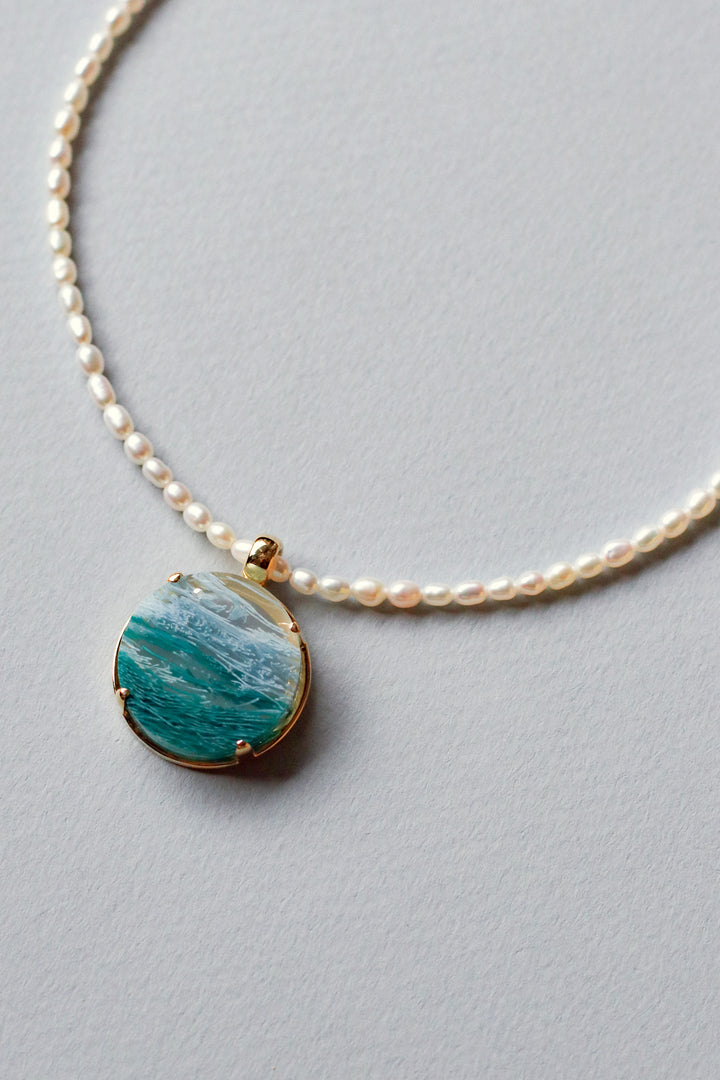 Circle Pendant Pearl Necklace
